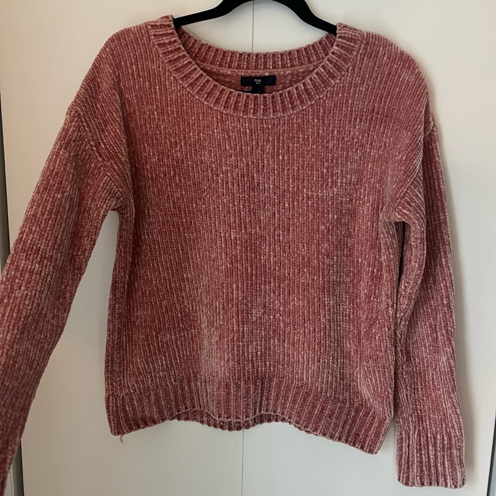 GAP dusty pink knit sweater